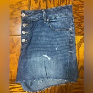 Maurice’s buttonfly jean shorts